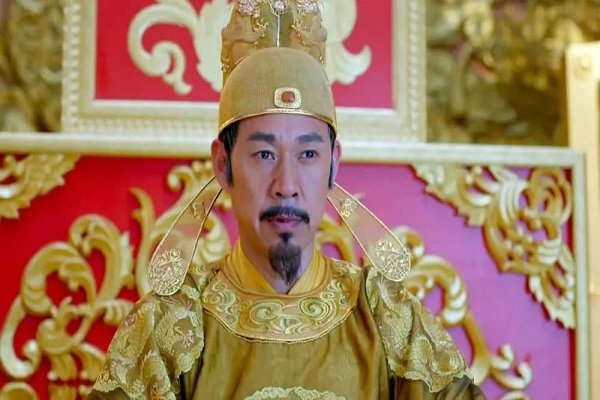 英雄难过美人关,而美人难过卖酸摊,这话如何而来?