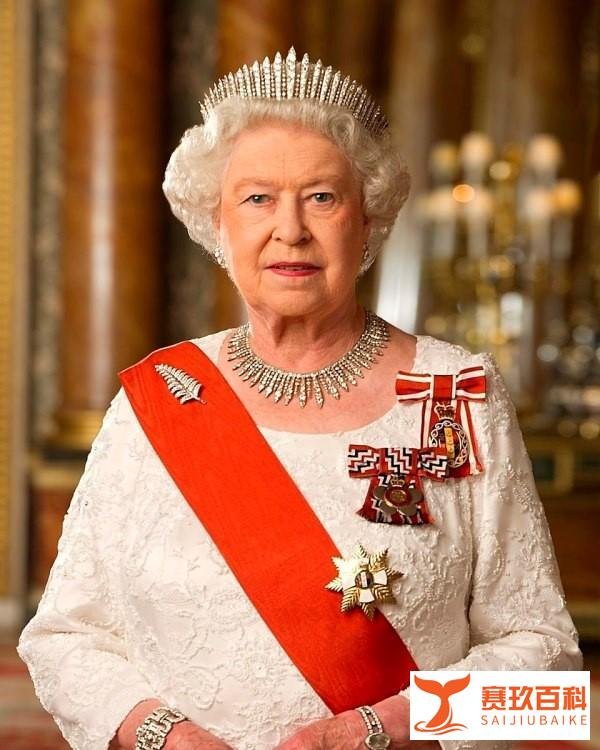 英国女王为何一年过两次生日？