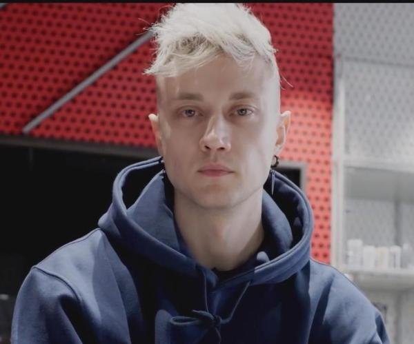 欧洲王牌选手欧成Rekkles转型辅助加盟T1