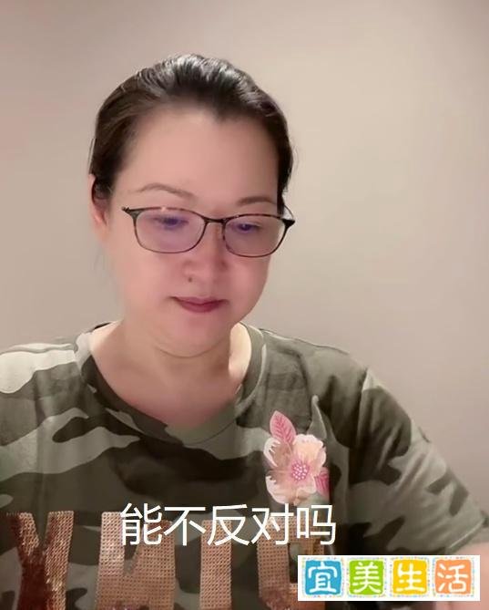 赵本山女儿球球购百万豪车，高调拍照炫新车，新男友正脸首曝光