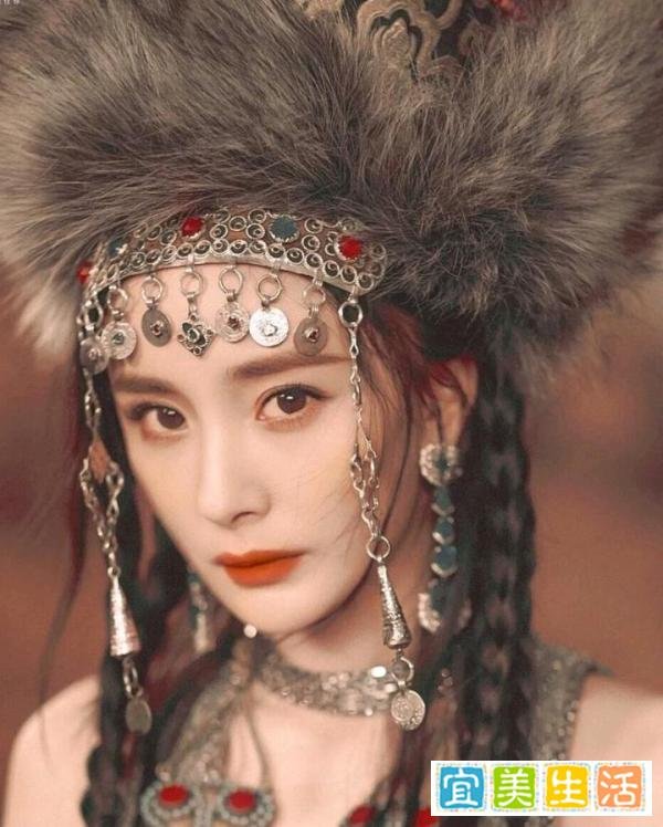 张晶解读：杨幂和Angelababy谁的眼睛更美?