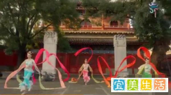 北舞学生在长城跳舞为祖国庆祝生日