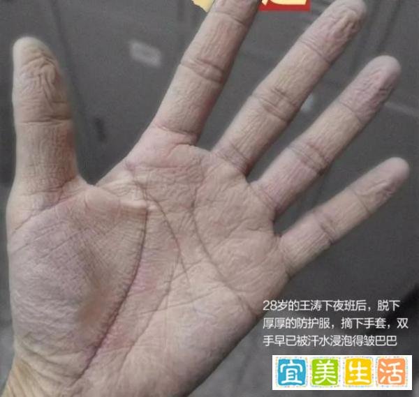 接英国小留学生包机回国:祖国,正悄悄爱着你