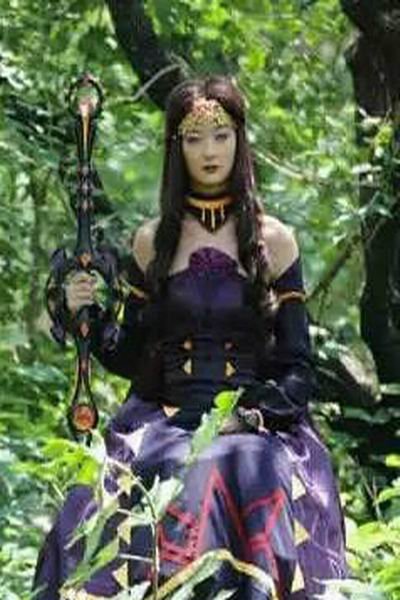 哈莱王后的角色介绍