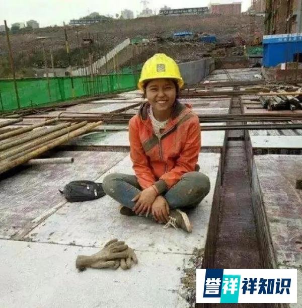 20岁“最美工地女孩”自拍照火了!网友:这才是直男斩
