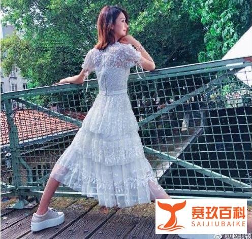 赵丽颖去年劈叉否认怀孕，7个月后顺利产子，母子平安！