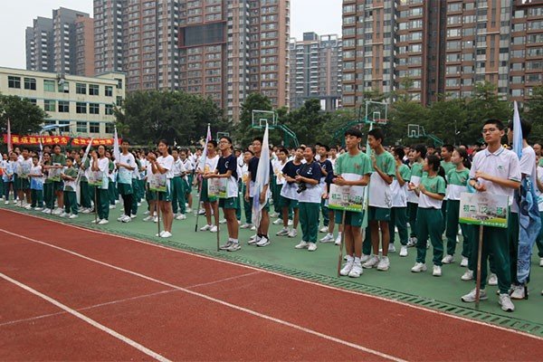 广州中学属于哪一梯队的中学？
