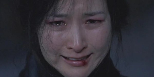 亲切的金子 桌子在几分几秒