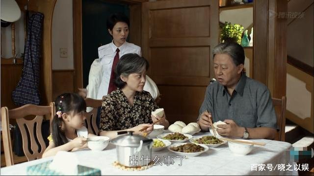 父母爱情:安杰身边有5个孩子,她对谁感情最深?