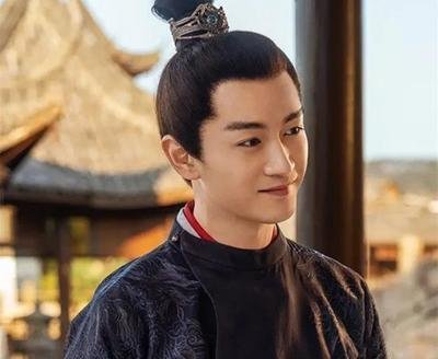 都说陈晓的眼里没有光了，你认为陈晓现在快乐吗?