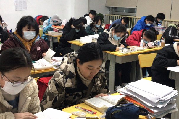 张雪峰说三种学生不能复读