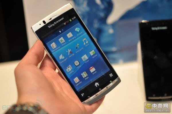 索爱XPERIAX3的基本参数