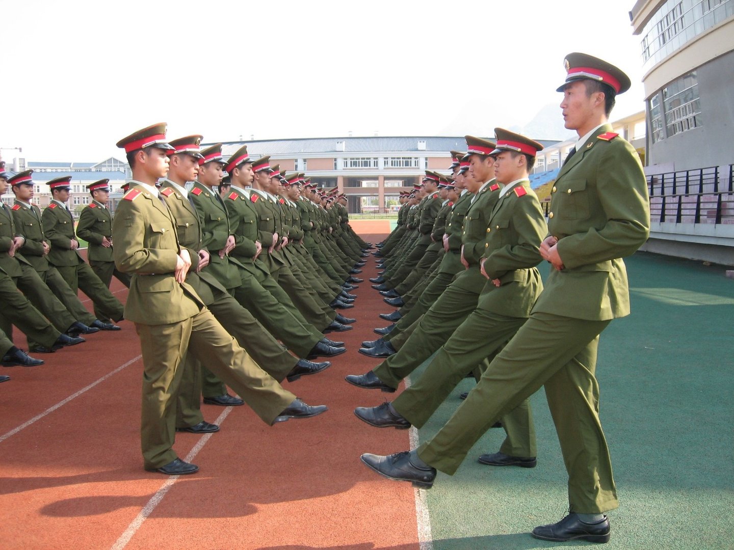 国防生和地方生有什么区别