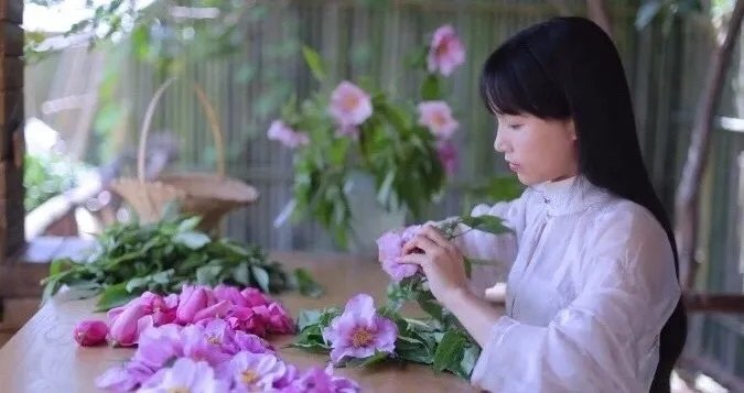 李子柒说她最不缺的是勇气，在你心目中她是个什么样的人？