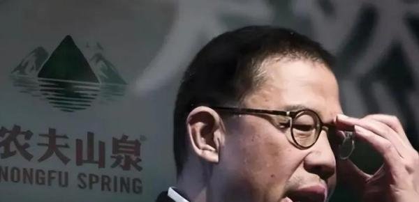 农夫山泉事件越闹越大!国家正式定调,钟睒睒的结局清晰明了