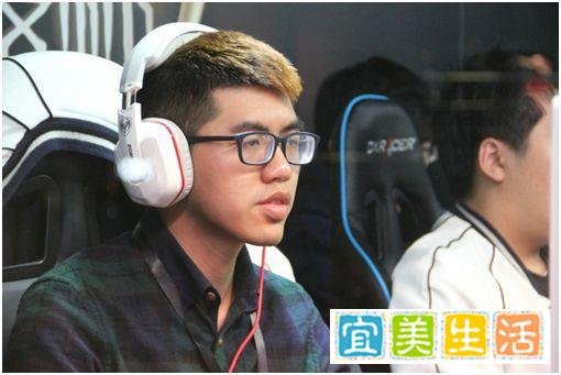 滚滚长江东逝水：从刀圈匿迹的那些人