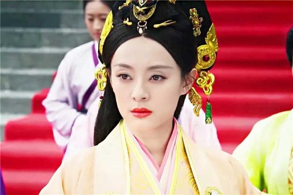 芈槐是芈月的哥哥，为何芈月要把他饿死？