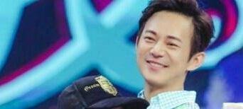 何炅与小鲜肉牵手事件再升级，恋情被正式曝光，原来是他