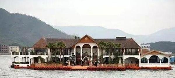 耗资上亿的深圳“海上皇宫”!地产巨鳄用来享受,奢侈难以想象