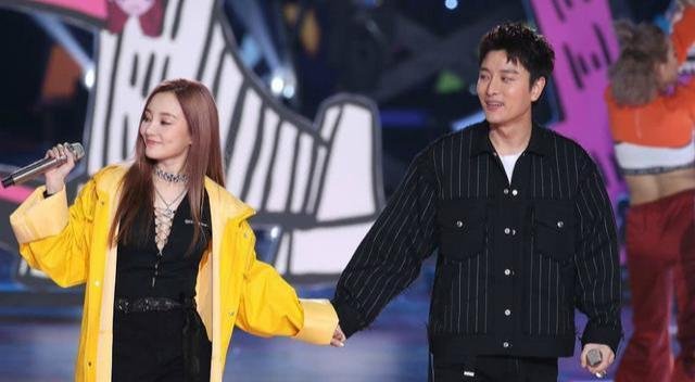 贾乃亮为何与恋爱6年的王子文分手,而选择了李小璐呢?