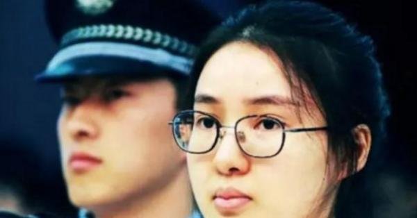炫富大姐郭美美又被抓啦!这次是因为卖违禁药