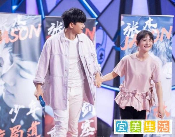 谢娜成名前曾担任过央视主持人,为何惹人讨厌?网友一针见血