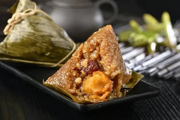乾隆在端午如何吃粽子答案