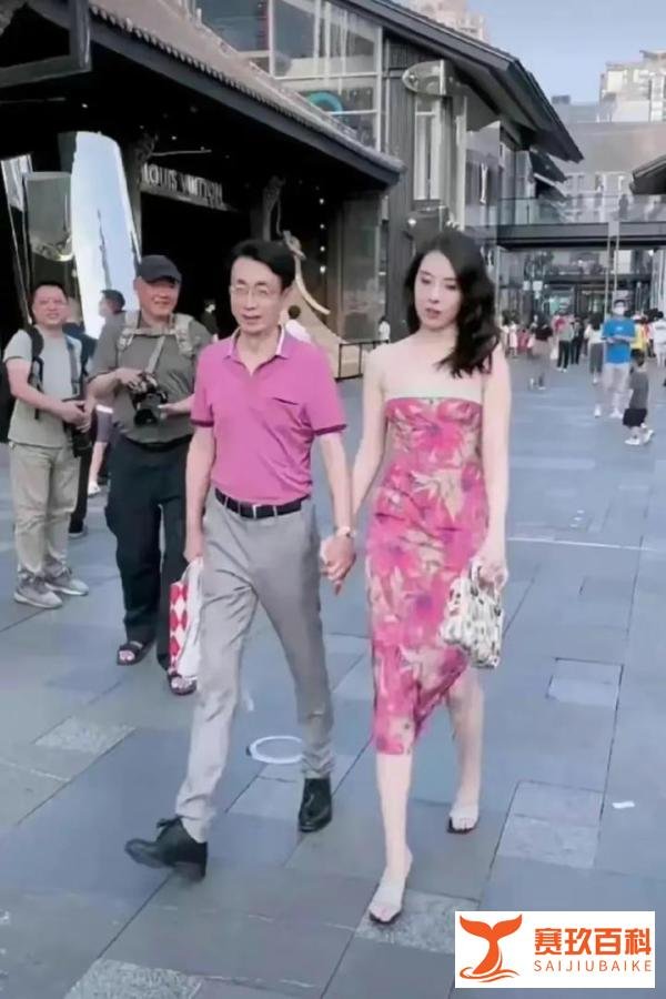 中石油胡某勇事件持续发酵，女主朋友圈被爆，瓜越来越大！