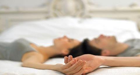 快结婚了发现女友背着我在征婚,还有必要结婚吗?