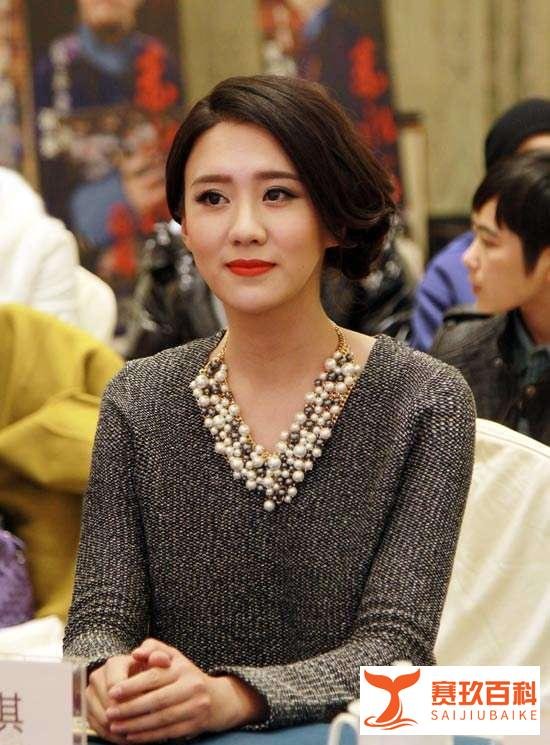 著名女星崩溃哭诉:因疫情1年没开工,欠债700万