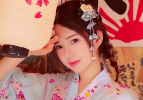 你说我在花花世界所以可以三妻四妾 这歌词是那首歌的？