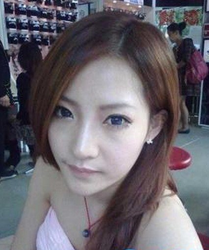 陌佰的影片，女主角是谁