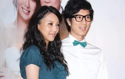 李靓蕾深夜发文回应王力宏，你如何看待李靓蕾的发文？