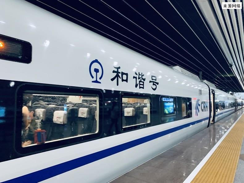 男子请人为孕妇让座被指道德绑架 当事人：内心很难受