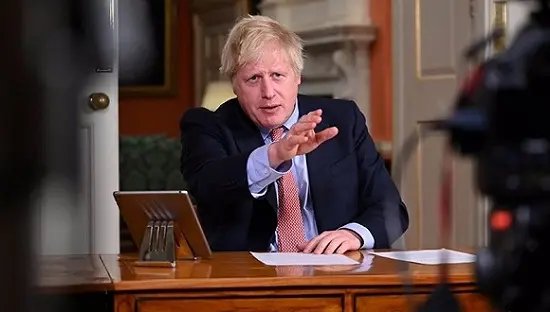 英国首相约翰逊被迫辞职，背后的原因有哪些？
