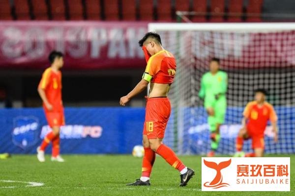 结束22年的职业生涯！40岁前国脚退役，直言要为年轻人腾位置！