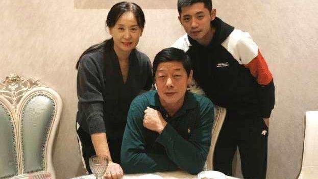 张继科带惠若琪回家,张母:继科年入6千万,有7套房产,结果如何?