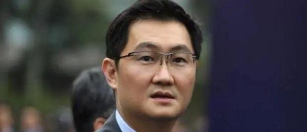 身价2600亿，24岁创业后成为华人首富——马化腾