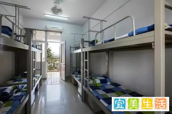 奇葩！高中规定：宿舍睡觉不允许关门。网友：是学校，还是监狱？