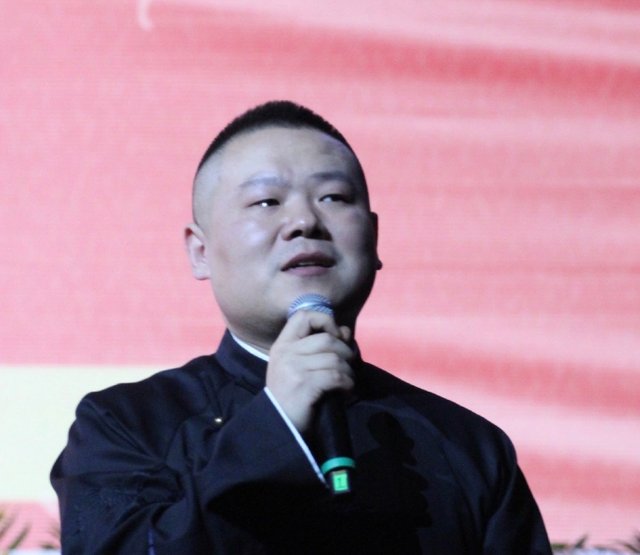 岳云鹏相声专场出意外,节目没演完被强行结束,发生什么了呢?