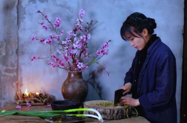 李子柒说她最不缺的是勇气，在你心目中她是个什么样的人？