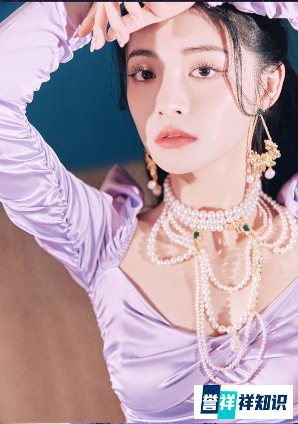 吴宣仪周洁琼泼墨舞台,赤脚双花好美,惊艳的表现却遭淘汰