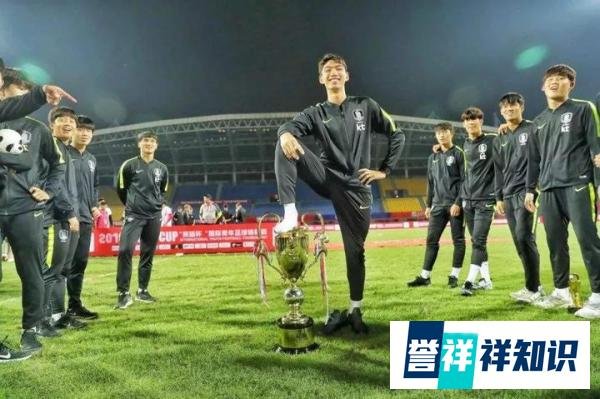 国足12强赛对澳大利亚必败 ，因为有陈戌源亲自“监军”，这是要学古代么？