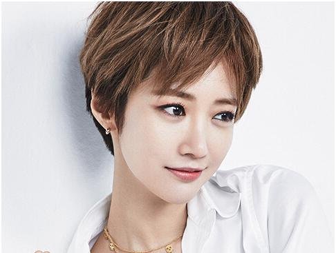 高俊熙颜值遭质疑！“短发女王”原来也是人造美女？