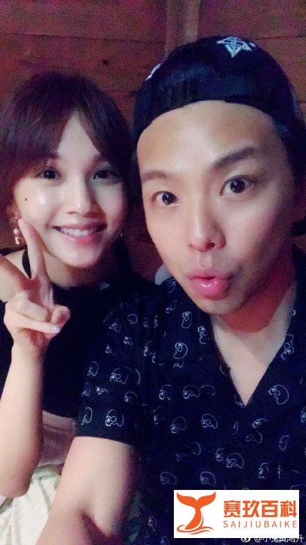杨丞琳初恋黄鸿升遗憾离世,李荣浩发文哀悼,三人曾互相祝福感情深