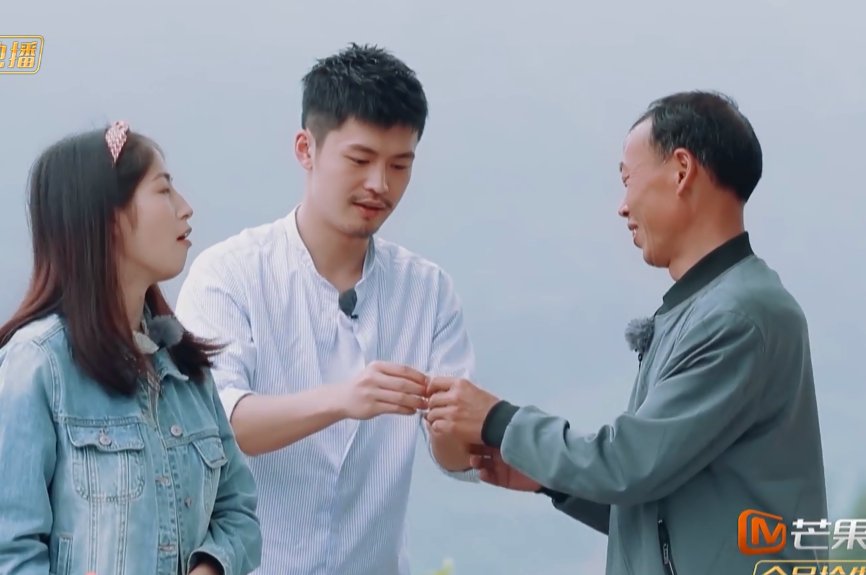 一个富二代,一个农村娃,消费观不同,这对明星夫妻能走多远?