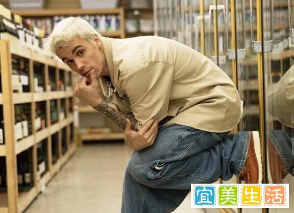 艾薇儿发文力挺比伯,呼吁多关注莱姆病,有同样经历才感同身受?