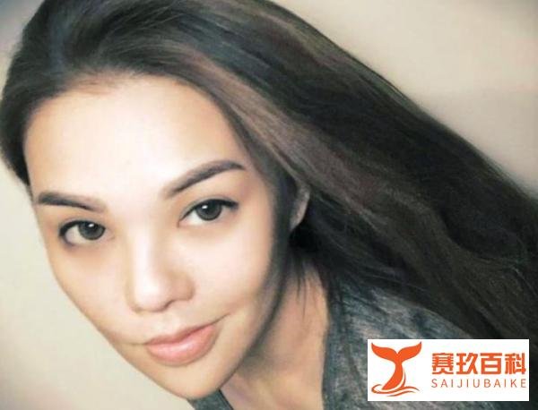 14岁女孩被亲妈拉去整形，15年花掉“400万”，坦言脸值一栋楼