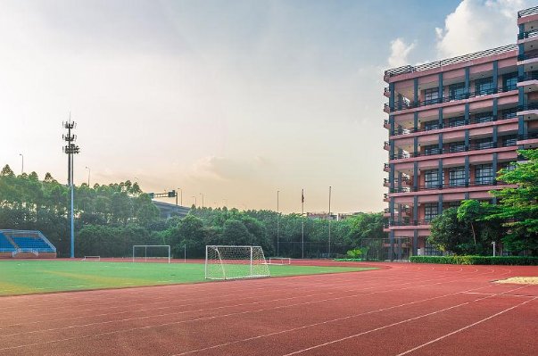 湖南学院是哪一所学校？