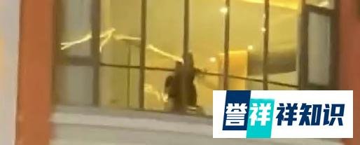 惠州水东街酒店直播不拉窗帘？